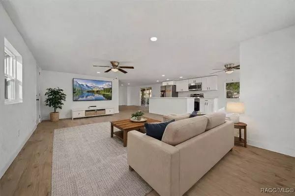 13219 SE 32ND CT, Belleview, FL 34420