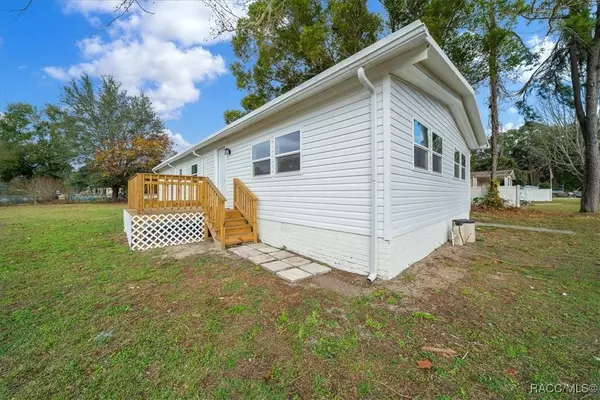 13219 SE 32ND CT, Belleview, FL 34420