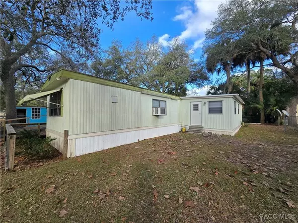 1821 NE 115th AVE, Silver Springs, FL 34488