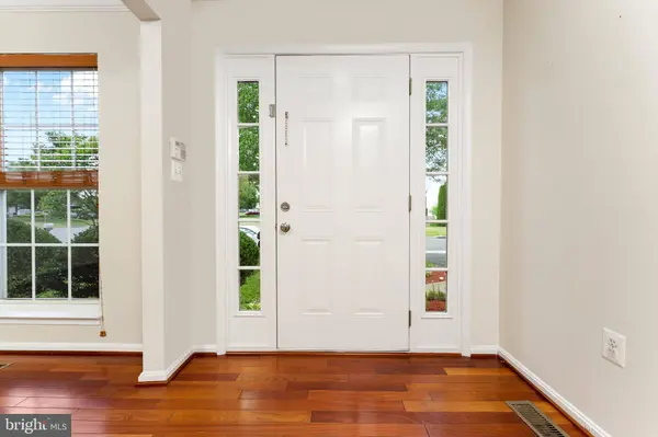 5783 RHODE ISLAND DR, Woodbridge, VA 22193
