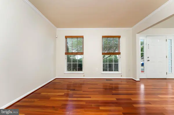 5783 RHODE ISLAND DR, Woodbridge, VA 22193