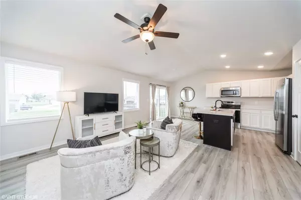 2005 White Oak Lane, Granger, IA 50109