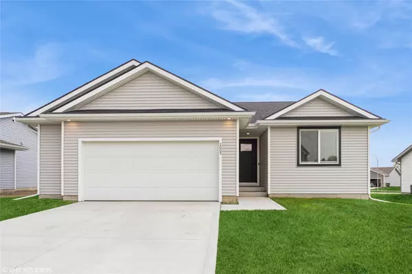 2005 White Oak Lane, Granger, IA 50109