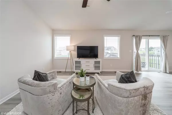 2005 White Oak Lane, Granger, IA 50109