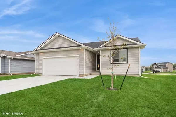 2005 White Oak Lane, Granger, IA 50109