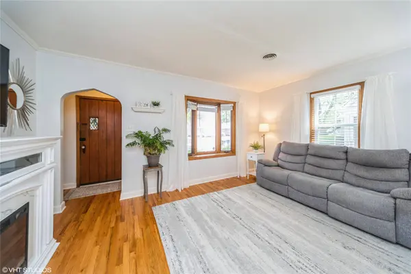 2418 44th Street, Des Moines, IA 50310