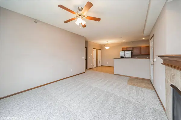 1624 NW Prairie Lakes Drive #6, Ankeny, IA 50023