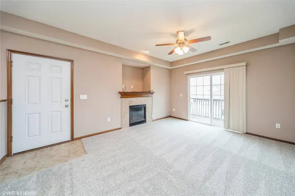 1624 NW Prairie Lakes Drive #6, Ankeny, IA 50023