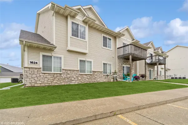 1624 NW Prairie Lakes Drive #6, Ankeny, IA 50023