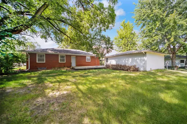 609 SW Maple Street, Ankeny, IA 50023