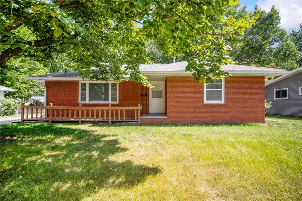 609 SW Maple Street, Ankeny, IA 50023