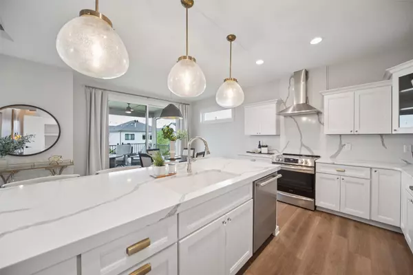 2800 NE Cherry Court, Grimes, IA 50111