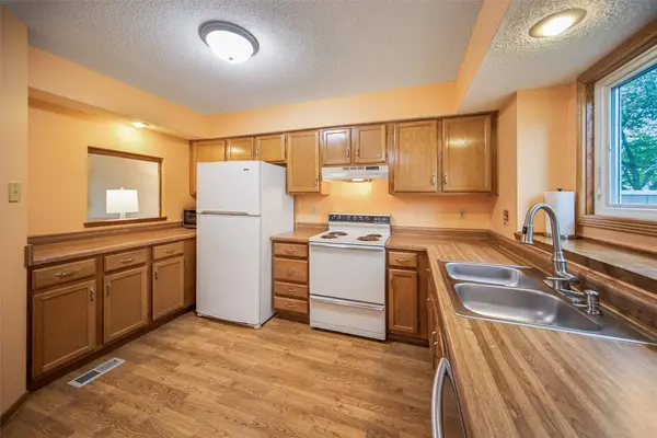 2413 W 1st Street, Ankeny, IA 50023