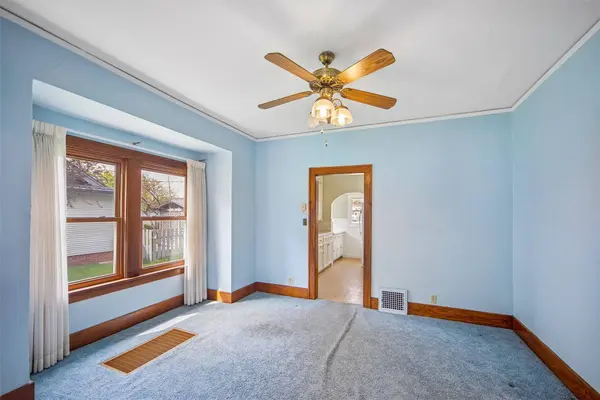 216 SW Logan Street, Ankeny, IA 50023