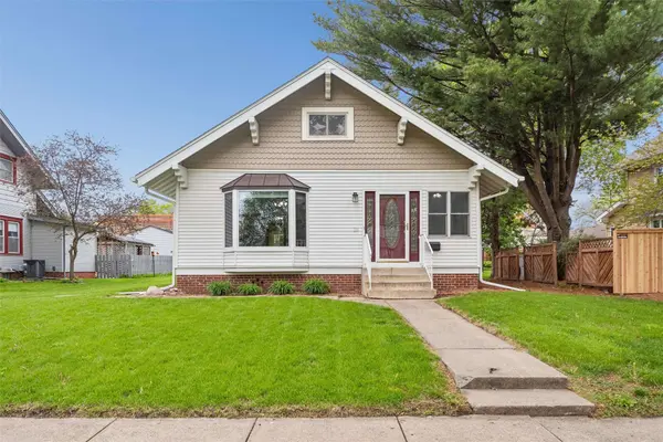 216 SW Logan Street, Ankeny, IA 50023