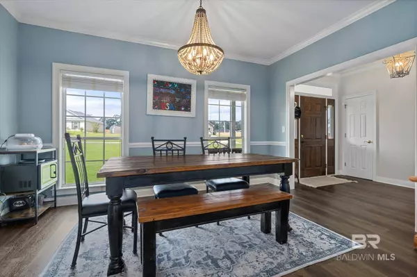 22760 Ridgewood Drive, Robertsdale, AL 36567