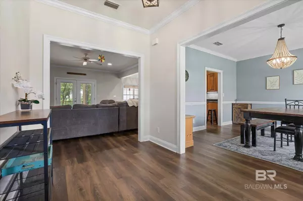 22760 Ridgewood Drive, Robertsdale, AL 36567