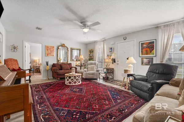 214 W Sycamore Avenue, Foley, AL 36535