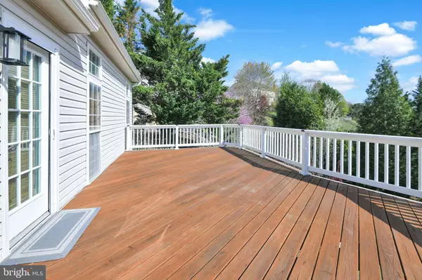 6420 BARRINGTON DR, Frederick, MD 21701