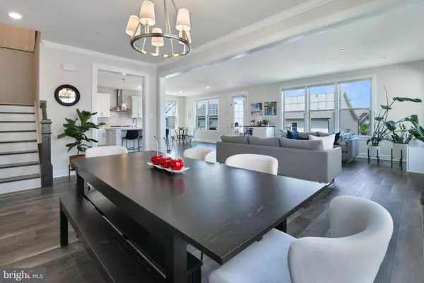 8516 SILVER LAUREL LN, Frederick, MD 21704