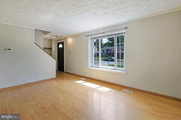 1824 LAWNVIEW DR, Frederick, MD 21702