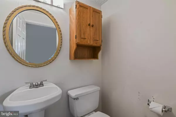 1824 LAWNVIEW DR, Frederick, MD 21702