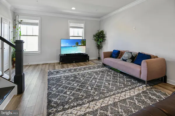 8910 SHADY PINES DR, Frederick, MD 21704