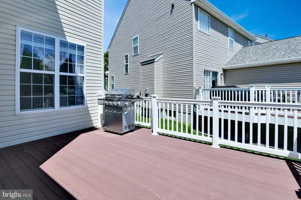 9678 ROYAL CREST CIR, Frederick, MD 21704