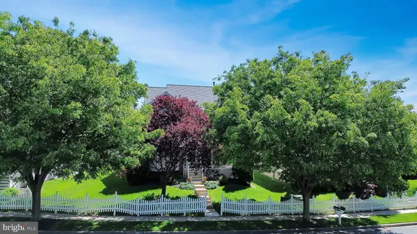 9678 ROYAL CREST CIR, Frederick, MD 21704