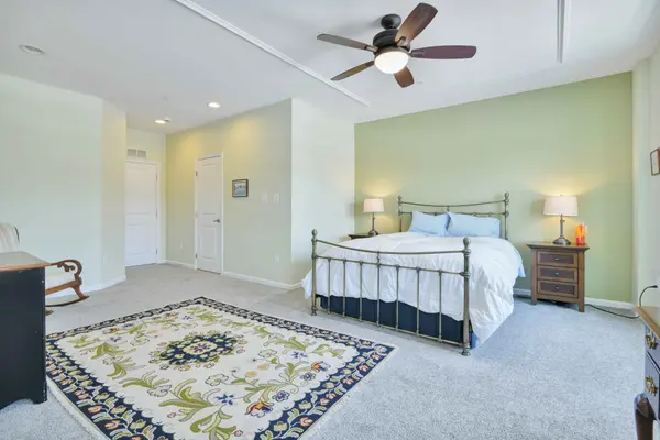 9200 Landon House Way, Frederick, MD 21704-7766