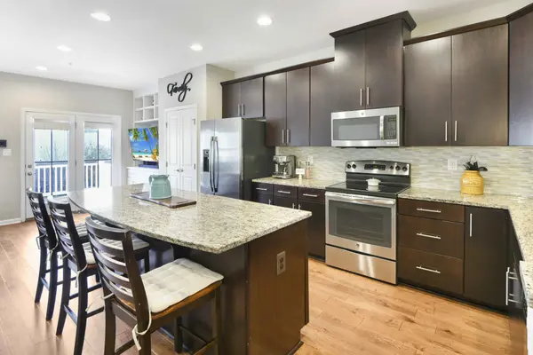 9152 Landon House Ln, Frederick, MD 21704-7763