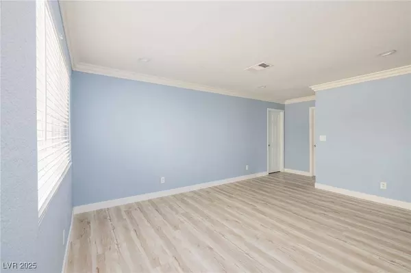 1824 N Decatur BLVD #101, Las Vegas, NV 89108