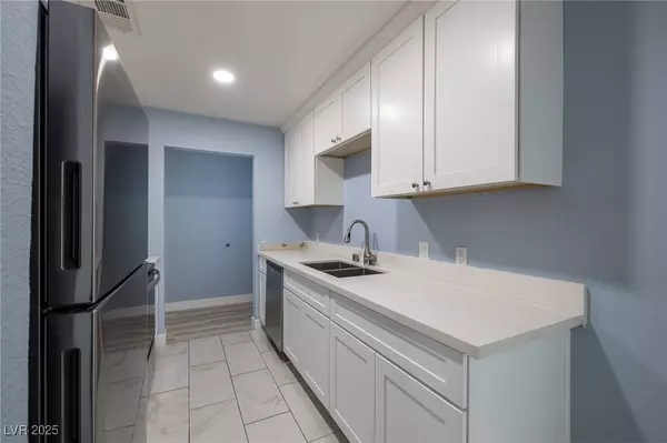 1824 N Decatur BLVD #101, Las Vegas, NV 89108