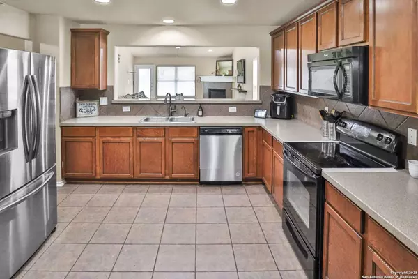 9815 Roan Ldg, San Antonio, TX 78251