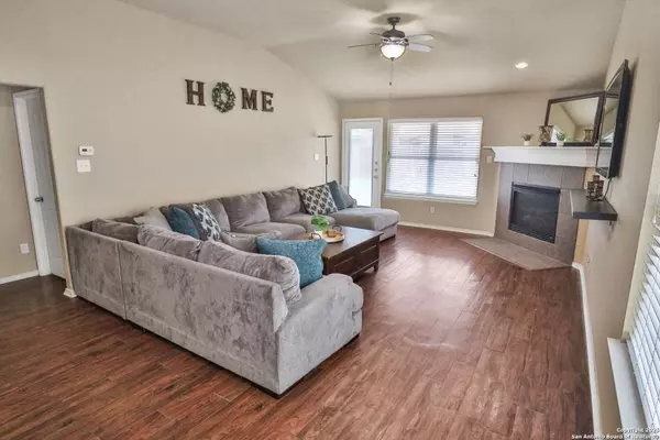 9815 Roan Ldg, San Antonio, TX 78251