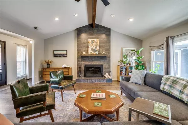 2429 Postbridge Road, Grand Prairie, TX 75050