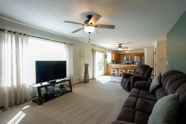 1211 10th Avenue SE, Altoona, IA 50009