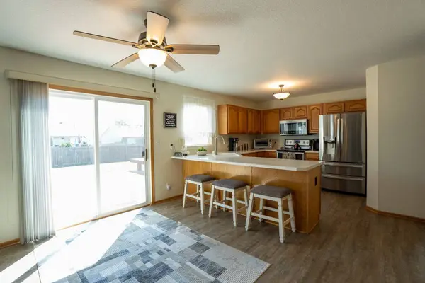 1211 10th Avenue SE, Altoona, IA 50009