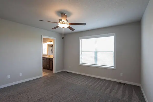 233 NE Glendale Lane, Ankeny, IA 50021