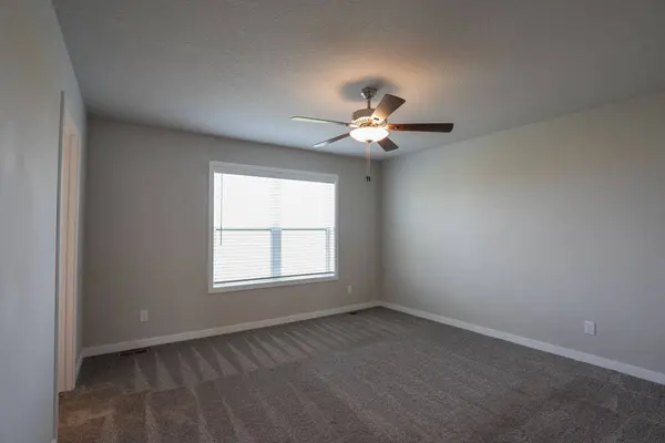 233 NE Glendale Lane, Ankeny, IA 50021