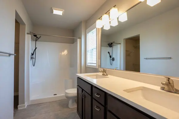 233 NE Glendale Lane, Ankeny, IA 50021