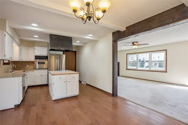 806 SE Bel Aire Road, Ankeny, IA 50021