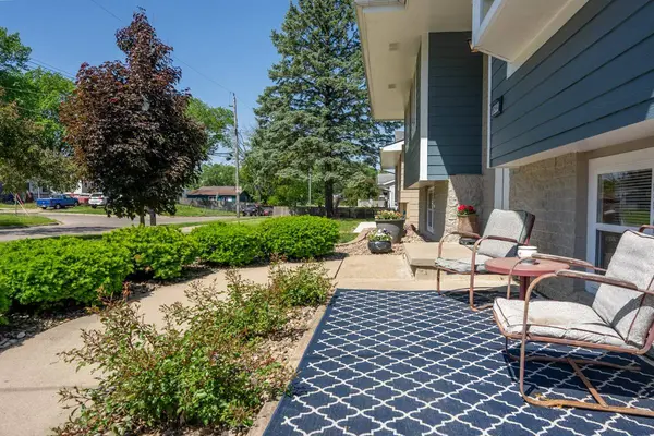 1204 E Thornton Avenue, Des Moines, IA 50315