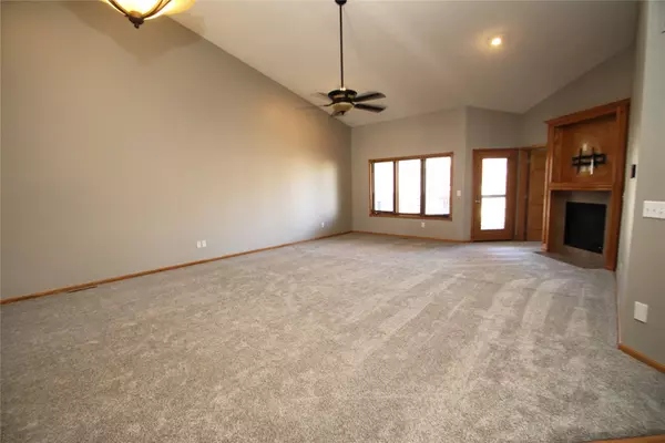 908 NW Waterfront Drive, Ankeny, IA 50023