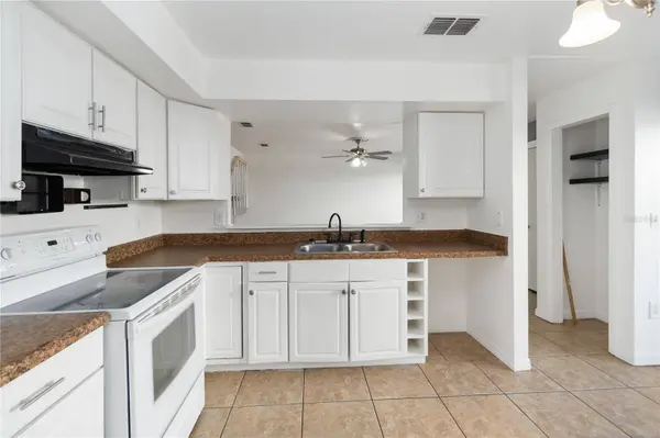 4584 PHEASANT RUN DR #B, Orlando, FL 32808