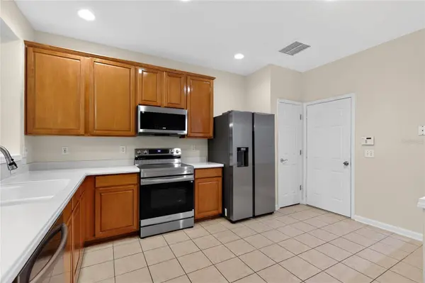 13305 STONE POND DR, Jacksonville, FL 32224