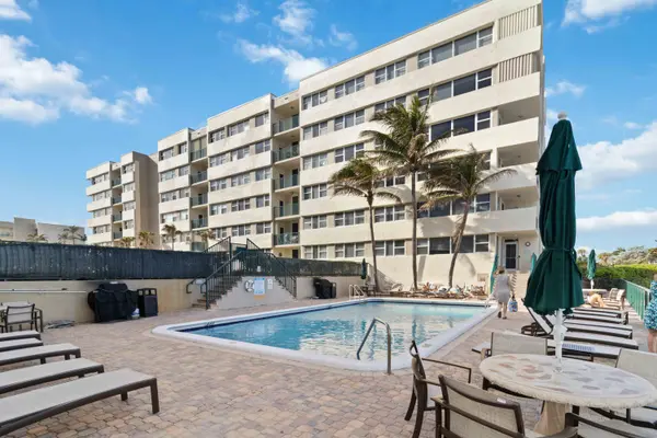 1239 Hillsboro Mile # #203, Hillsboro Beach, FL 33062-1308