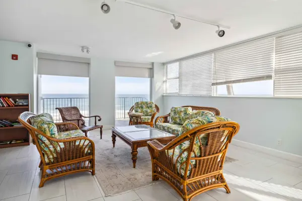1239 Hillsboro Mile # #203, Hillsboro Beach, FL 33062-1308