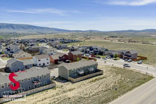 657 Pebble Mountain, Mills, WY 82604