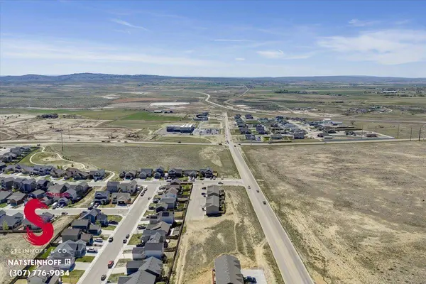 657 Pebble Mountain, Mills, WY 82604